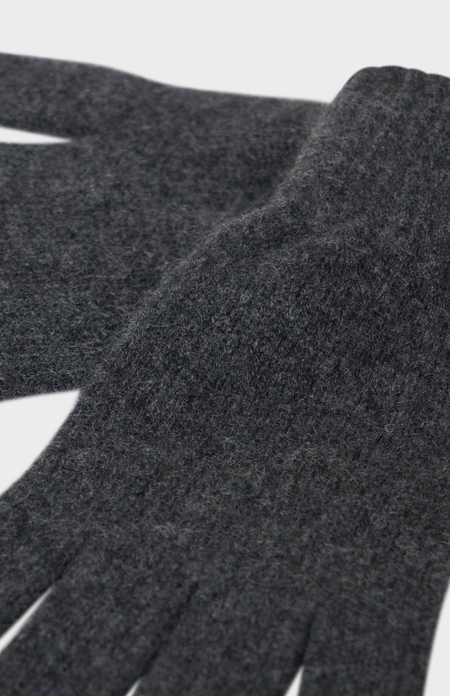 Pringle of Scotland Classic Cashmere Gloves In Charcoal