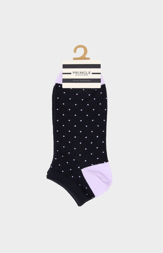 Black socks with light purple polka dots on a white background, featuring Pringle branding.