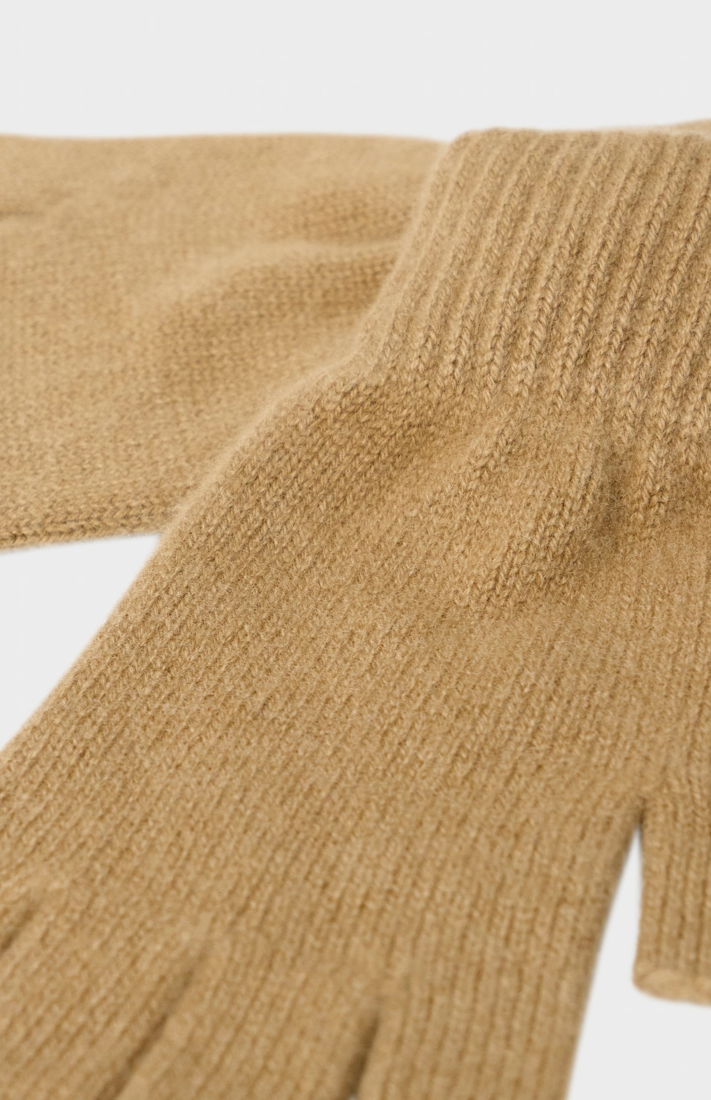 Pringle of Scotland Fingerless Cashmere Gloves In Camel showing knit detail