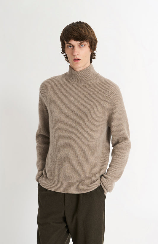 Pringle Men’s Cashmere mock Neck Jumper In Mushroom Melange on model