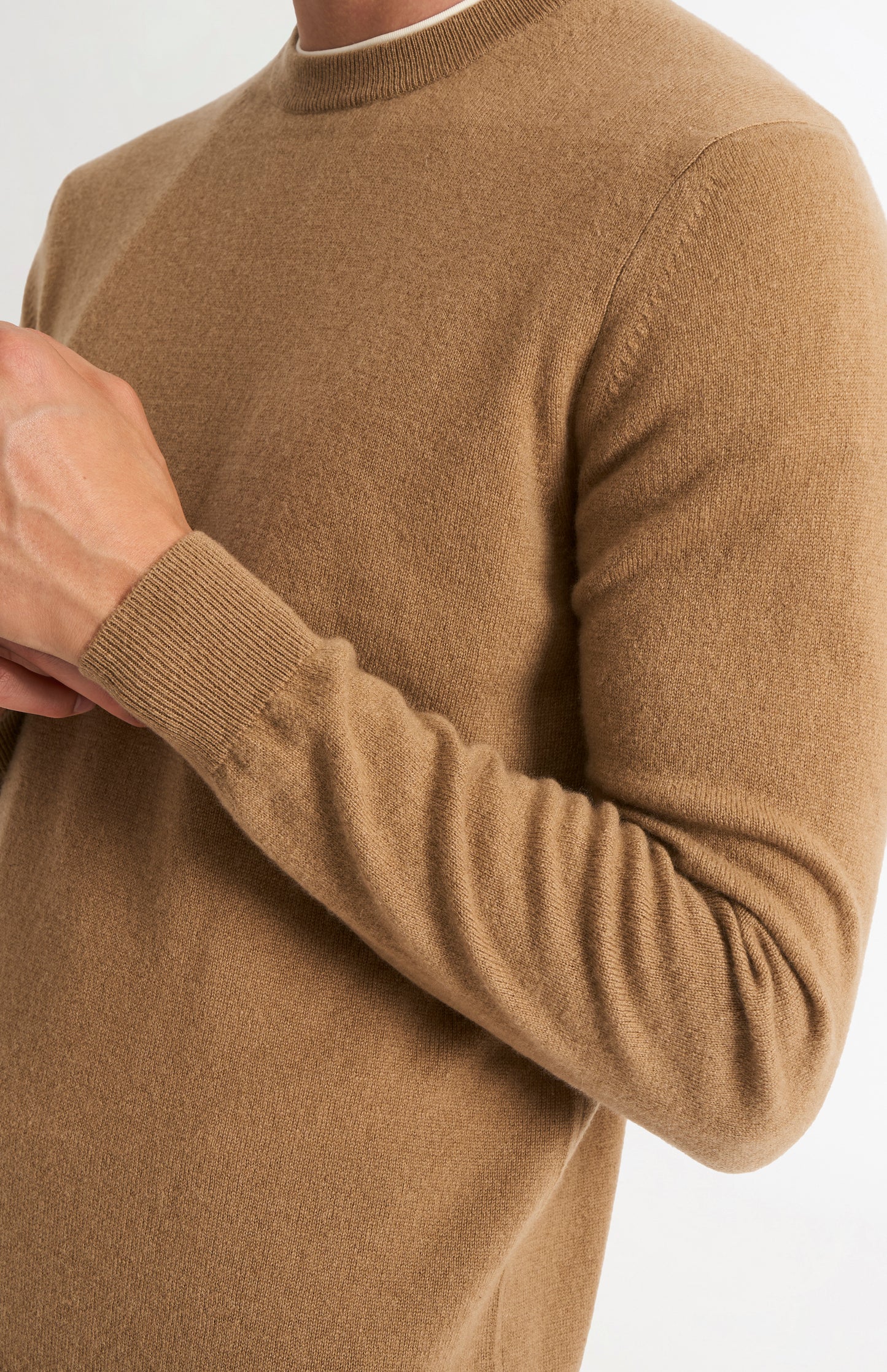 Pringle of Scotland Men’s Cashmere Crew Neck Jumper In Camel neck detail