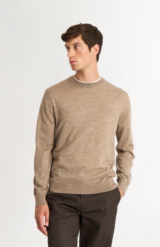 Pringle Men's Crew Neck Extra Fine Merino Wool Jumper In Mushroom on model