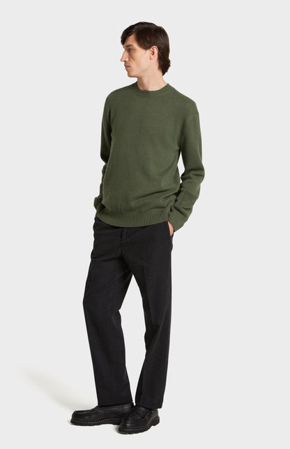 Full Look in Pringle of Scotland Chunky Crew Neck Cashmere Jumper in Green