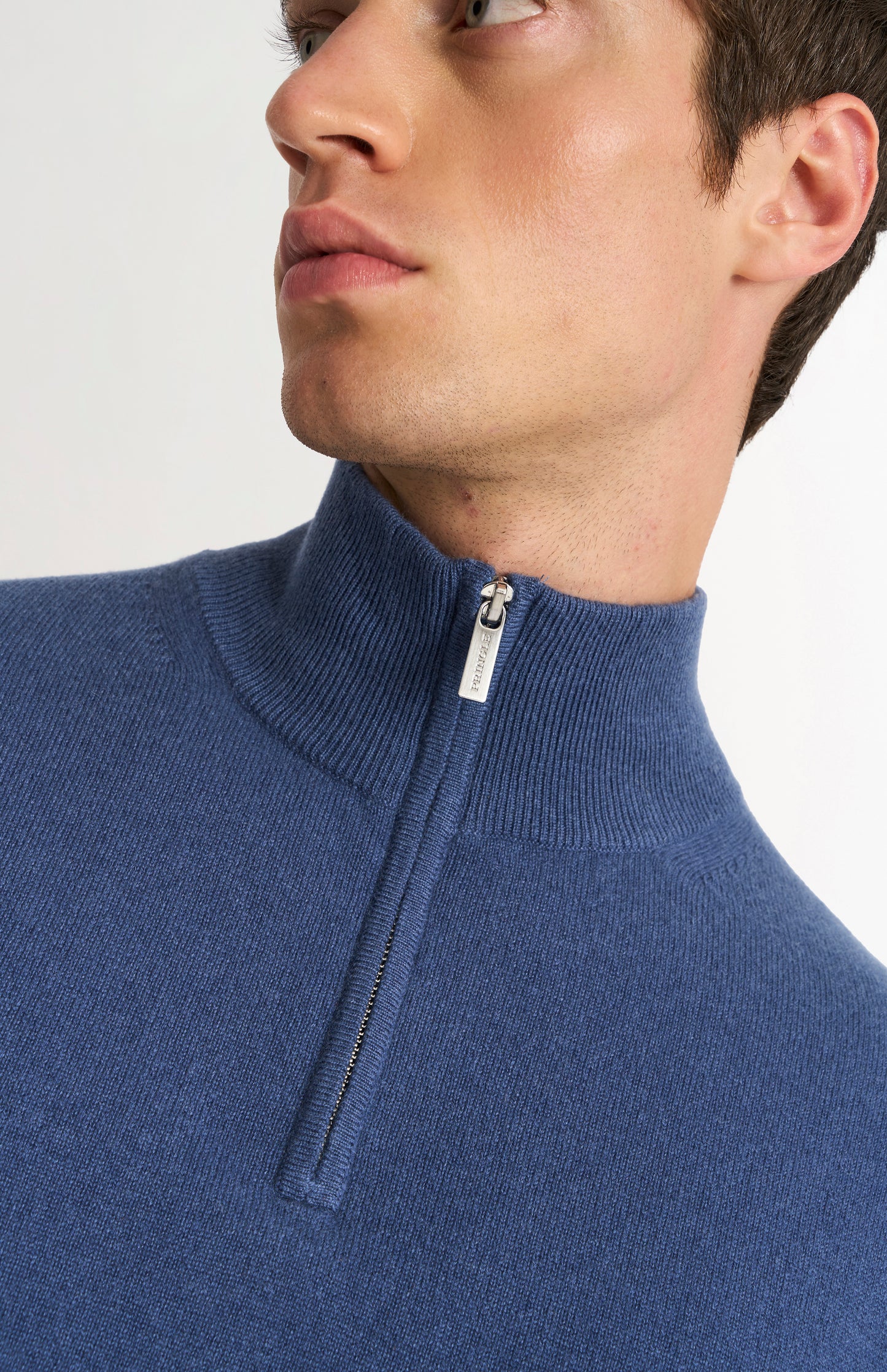 Pringle of Scotland Men’s Cashmere Qtr Zip Jumper In Bering Sea Blue showing zip detail