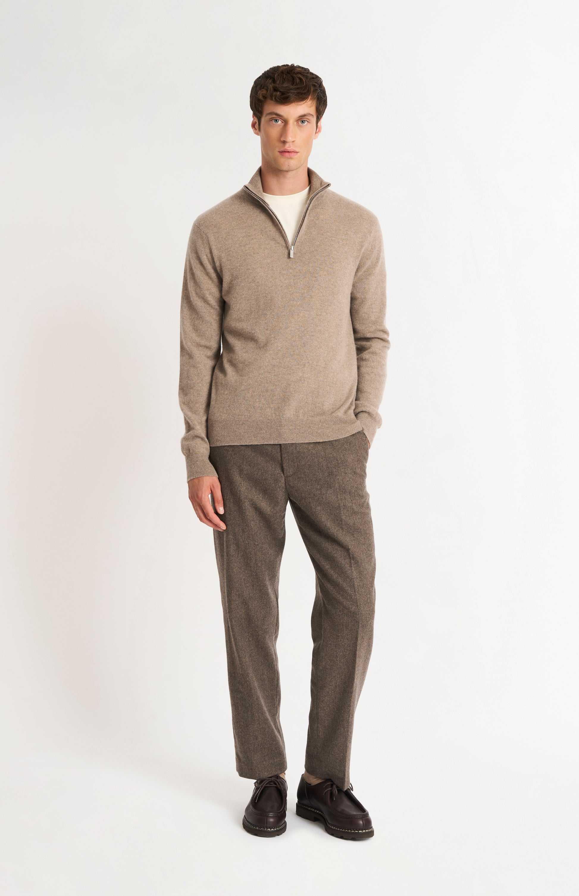 Pringle of Scotland Men’s Cashmere Qtr Zip Jumper In Mushroom on standing model