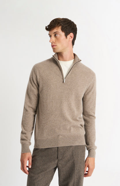 Pringle of Scotland Men’s Cashmere Qtr Zip Jumper In Mushroom on model