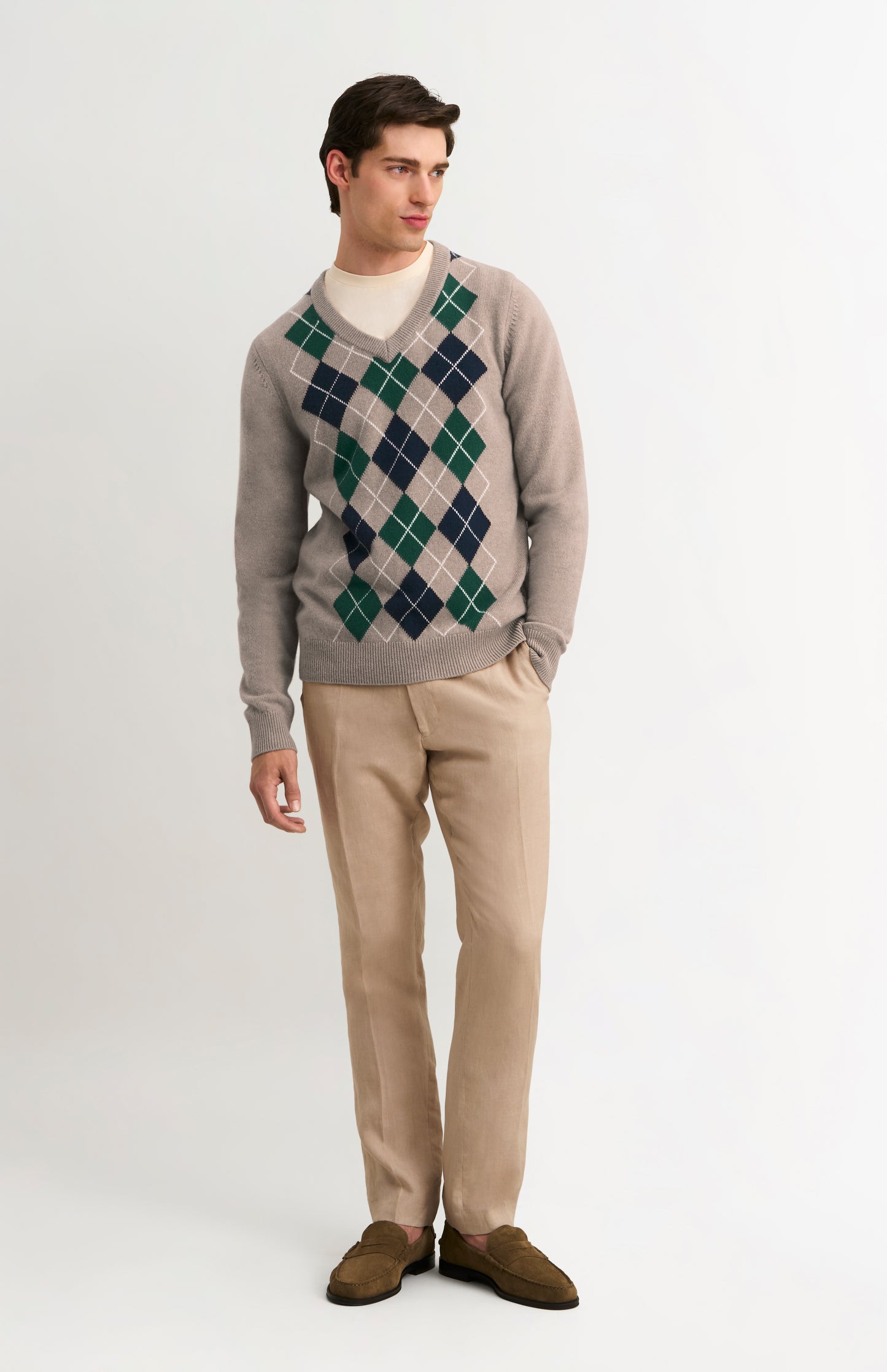 Men's Supersoft Lambswool V-neck Argyle Jumper In Camel / Navy / Green