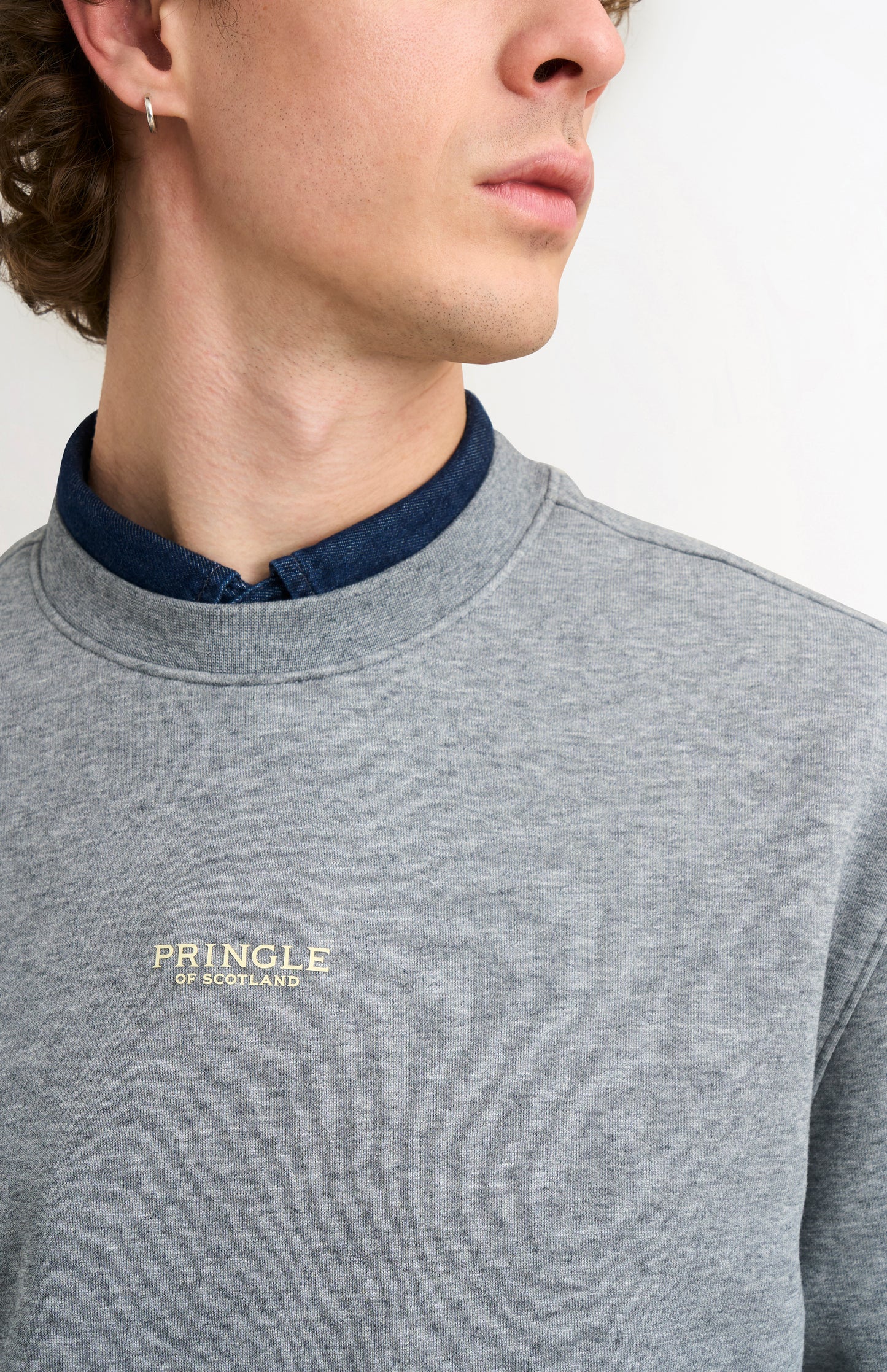 Pringle Men's Crew Neck Sweatshirt In Grey Melange embroidery detail