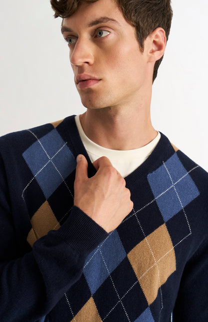 Pringle Men’s Argyle Cashmere V-Neck Jumper In Navy, Camel & Blue showing argyle detail