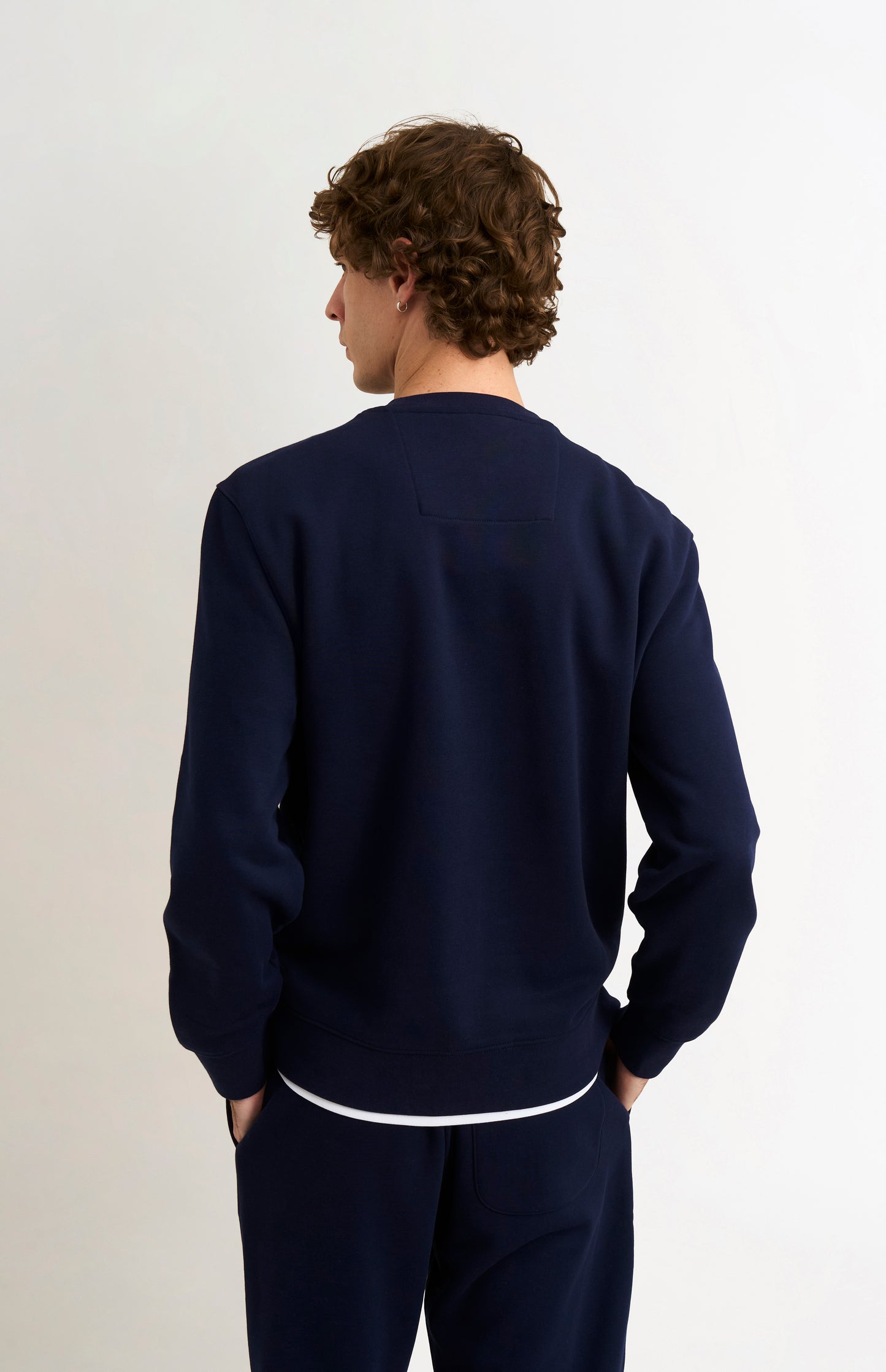 Pringle of Scotland Men's Crew Neck Sweatshirt In Navy Blue rear view