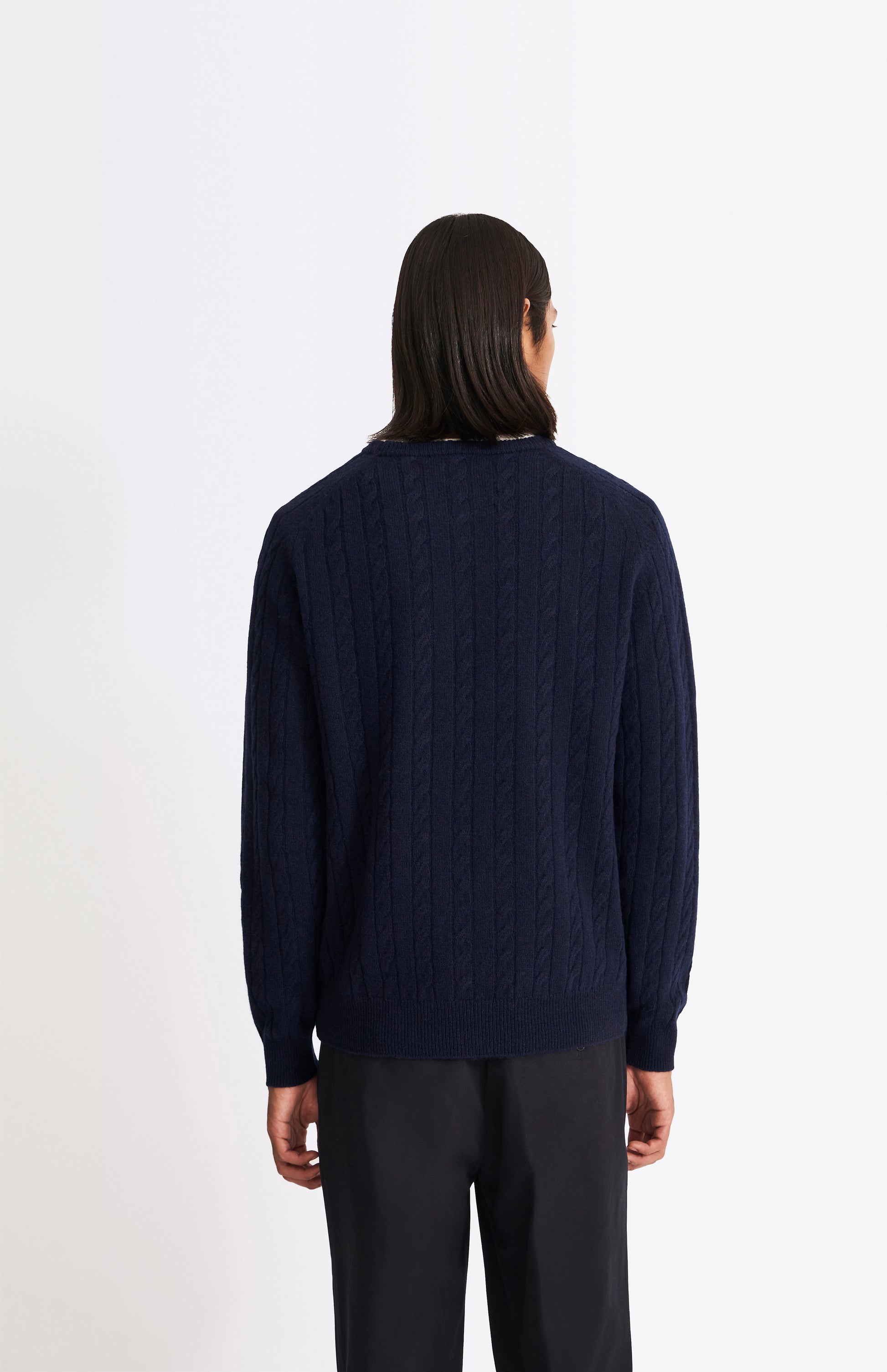 Pringle Men's Round Neck Cable Knit Lambswool Jumper in Midnight rear view