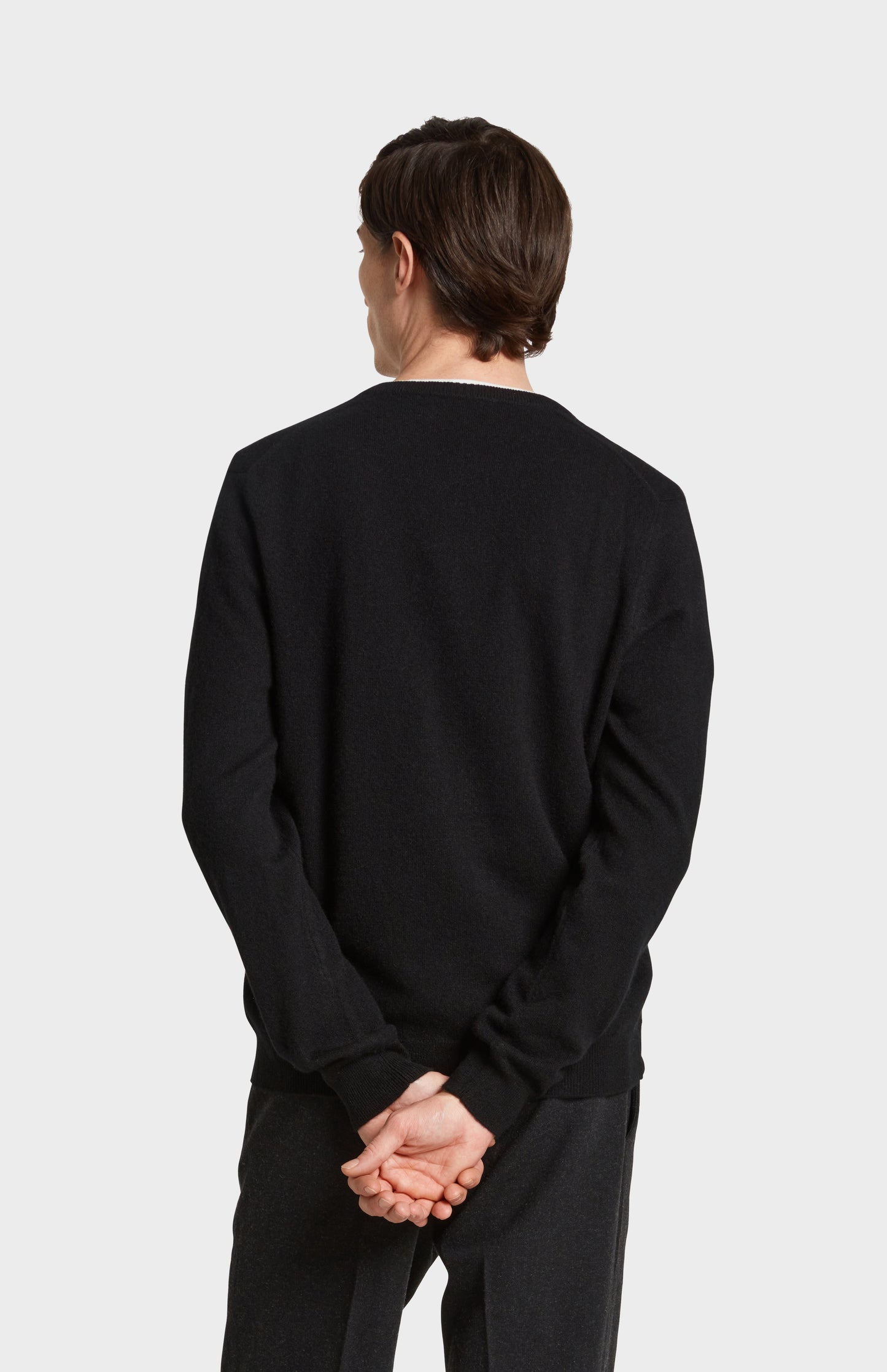 Back Image of Pringle of Scotland V Neck Cashmere Jumper in Black
