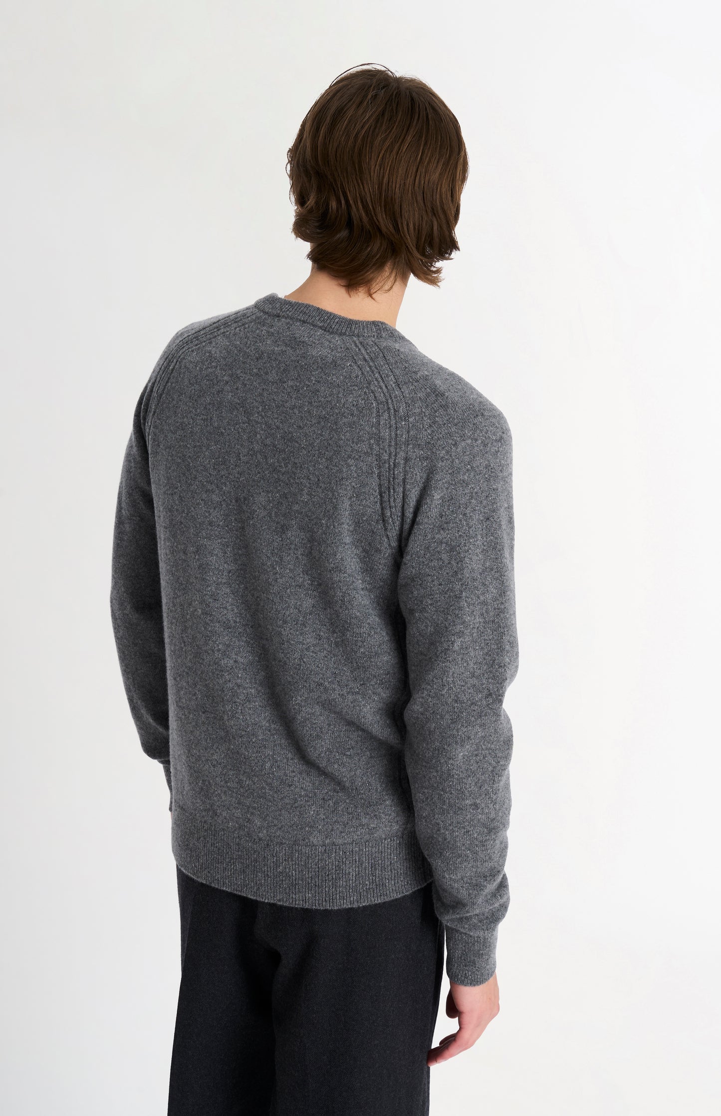 Pringle of Scotland Men’s Lambswool V Neck Jumper In Grey Melange rear view