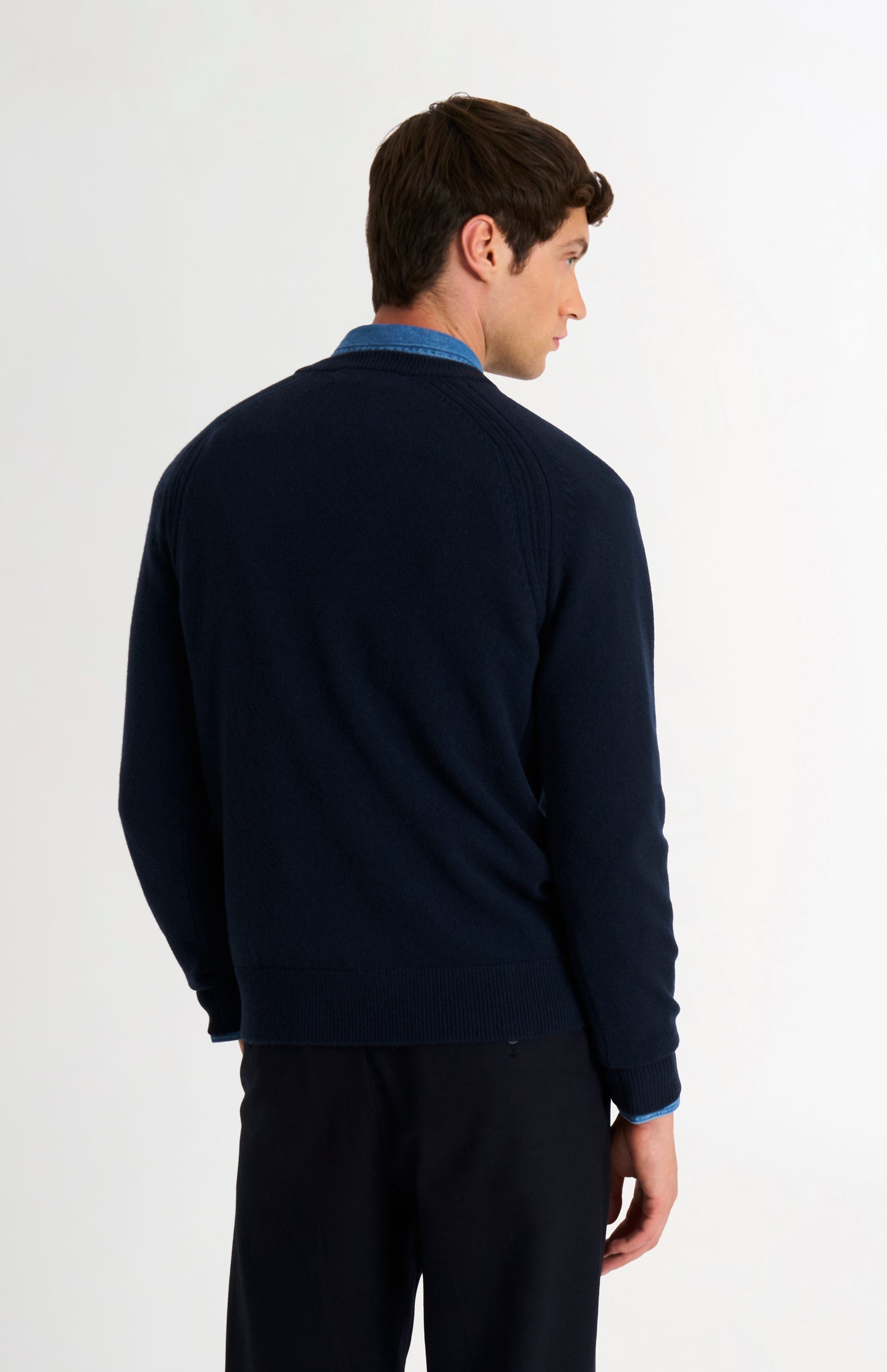 Pringle of Scotland Men’s Lambswool V Neck Jumper In Navy Blue rear view