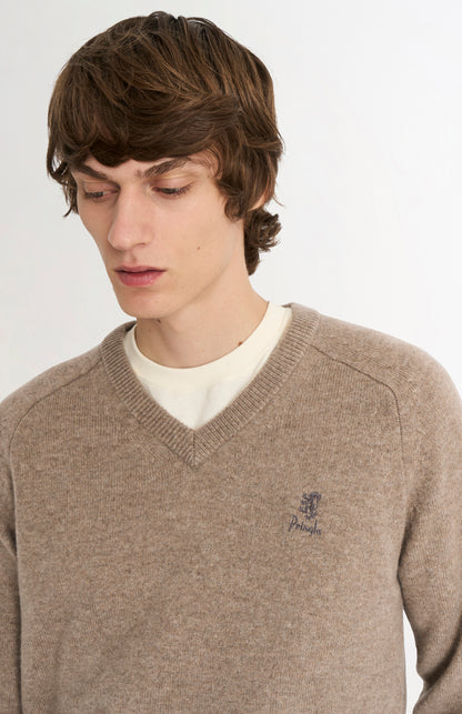 Pringle of Scotland Men’s Lambswool V Neck Jumper In Mushroom showing logo embroidery