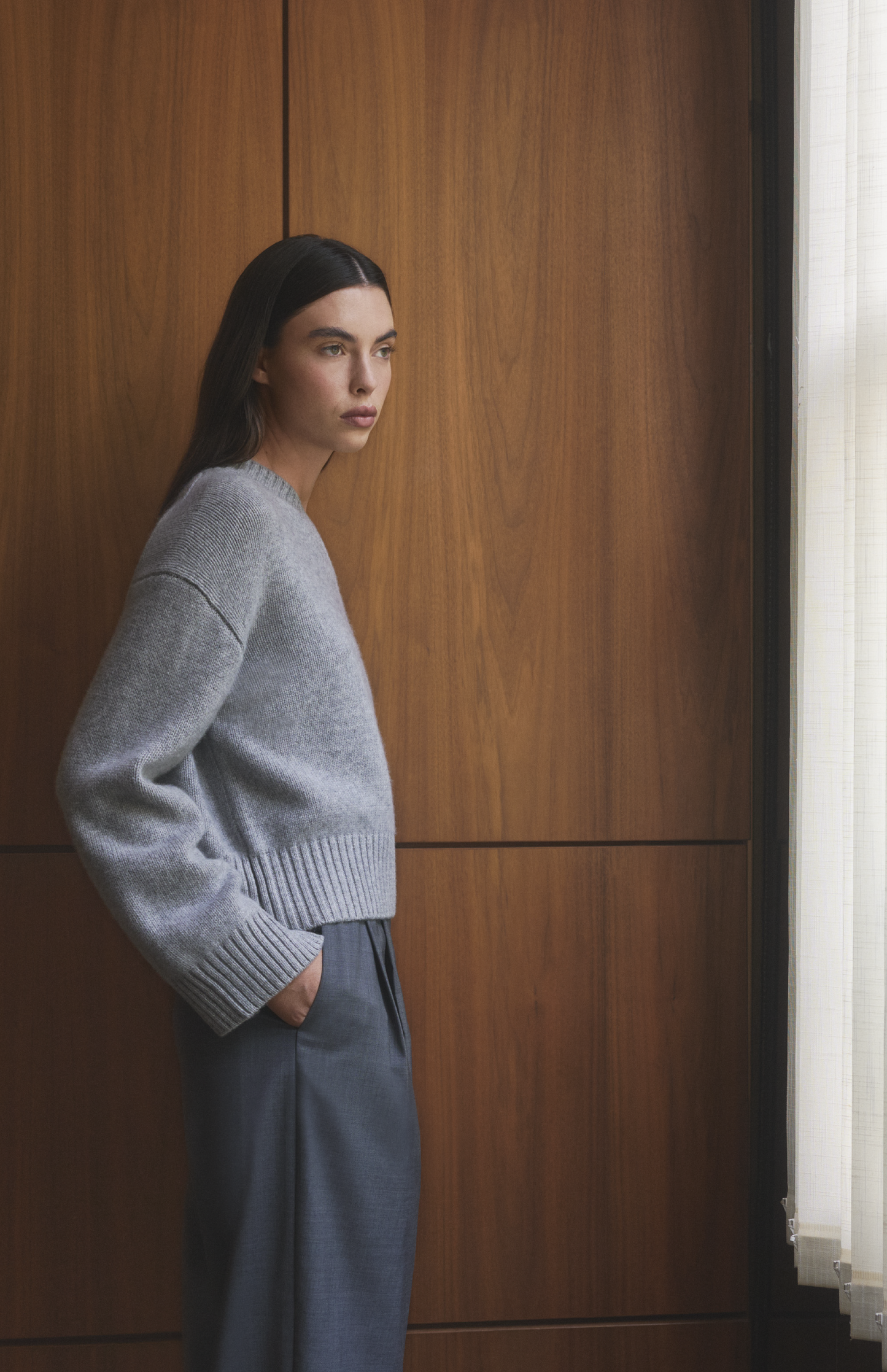 Womens V Neck Chunky Cashmere Jumper In Silver Melange