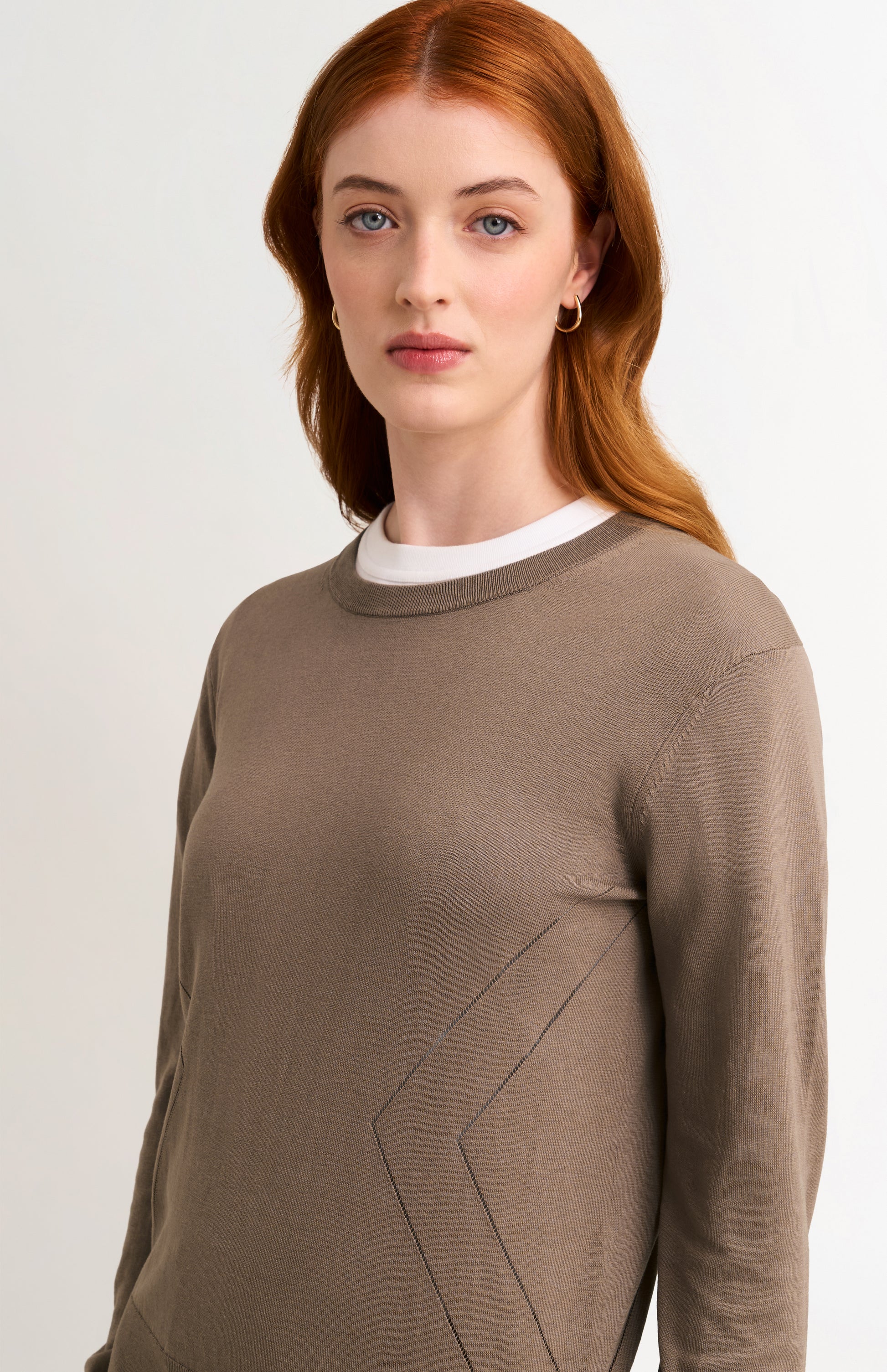 Women's Superfine Silk Blend Pointelle Crew Neck Jumper In Mushroom