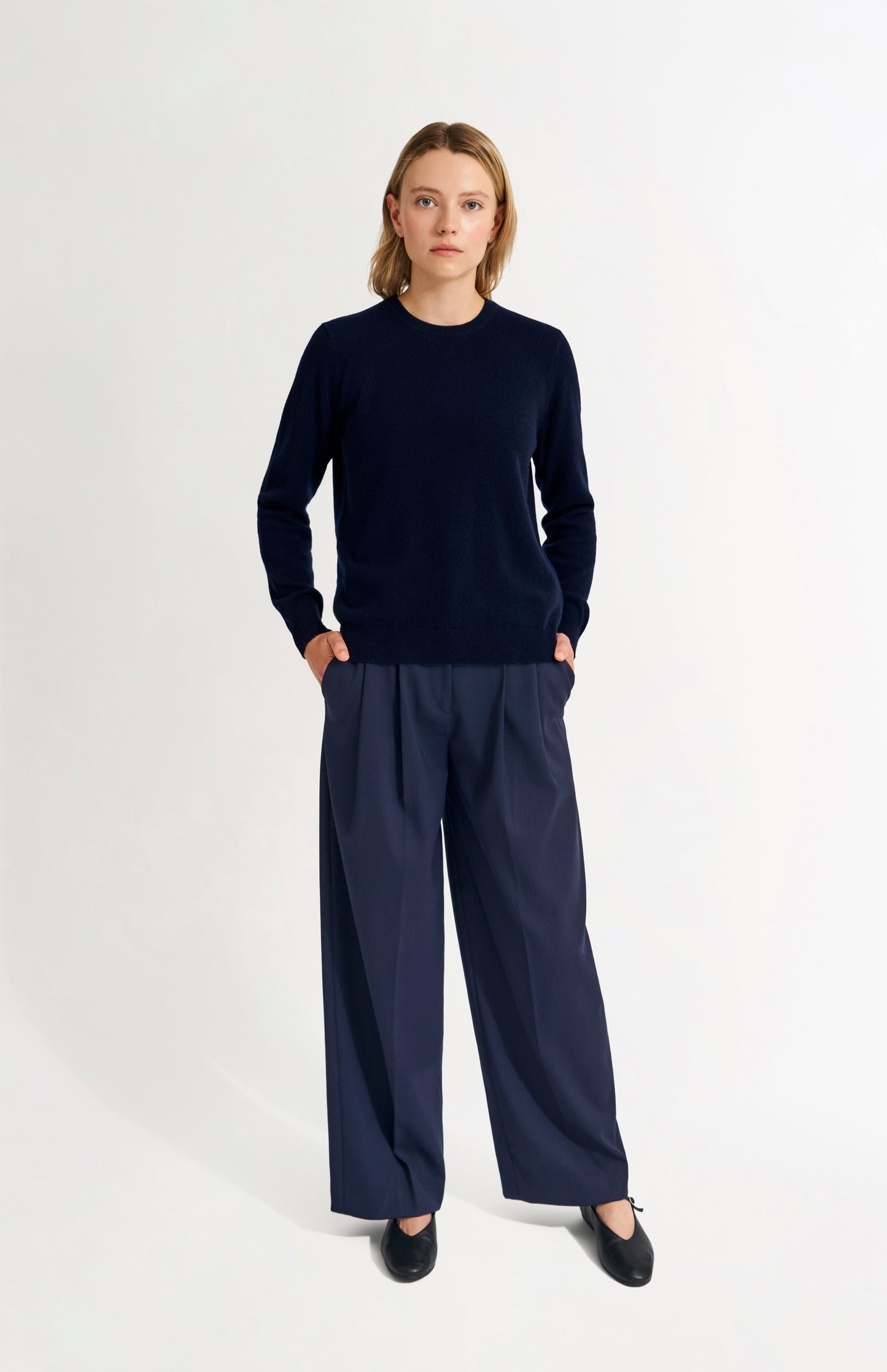 Pringle Women's Classic Round Neck Cashmere Jumper In Navy Melange on model full length
