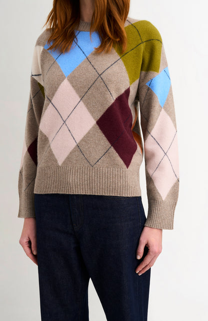 Pringle Women's Crew Neck Lambswool Argyle Jumper in Mushroom / Multi showing argyle detail