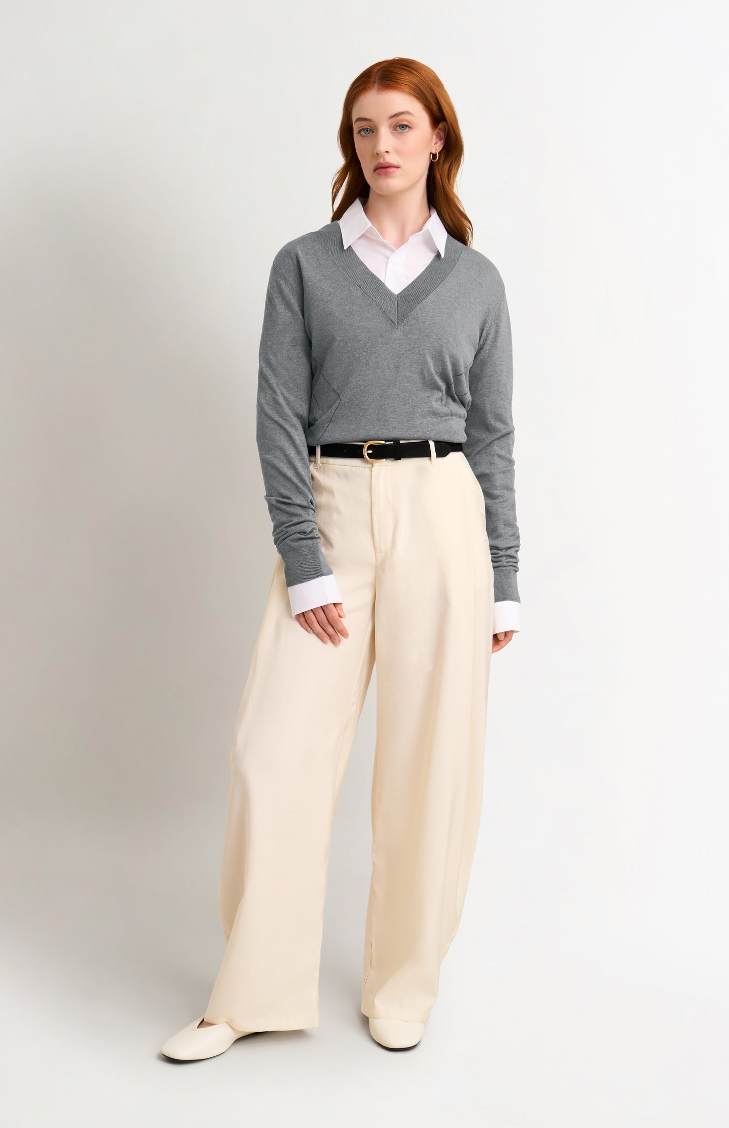 Women's Superfine Silk Blend Pointelle V Neck Jumper In Grey Melange
