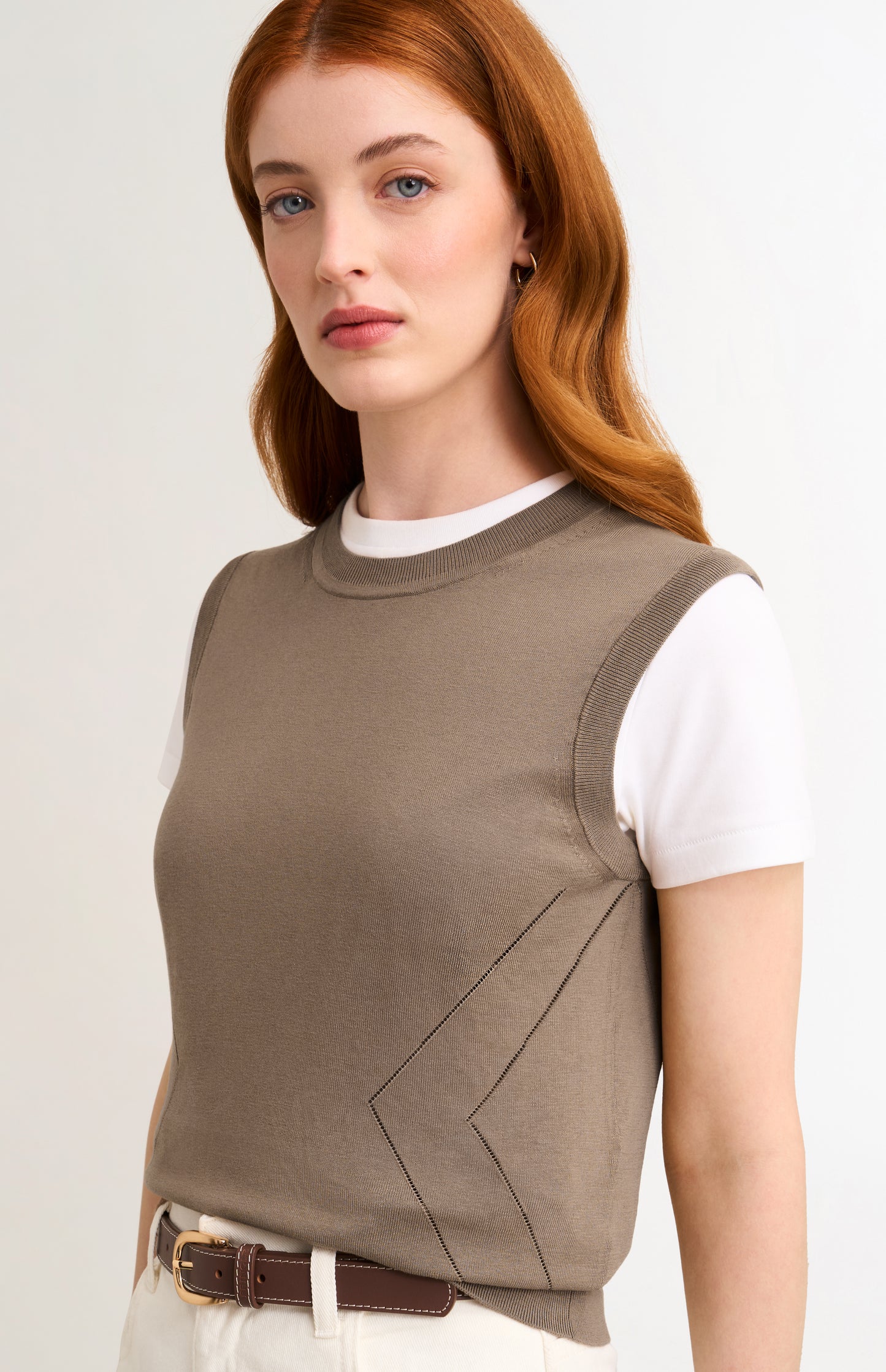 Women's Superfine Silk Blend Pointelle Crew Neck Vest In Mushroom