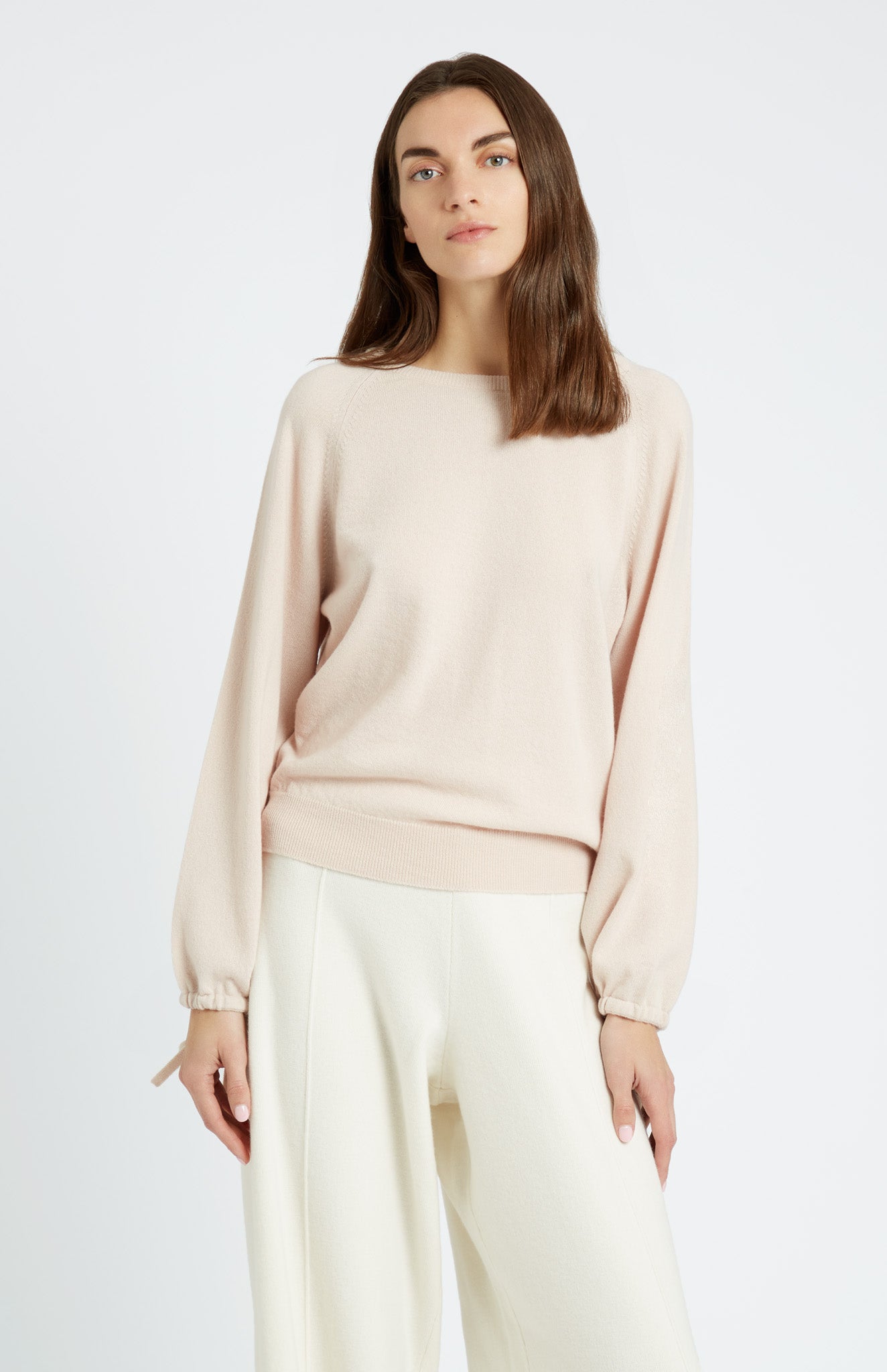 Lightweight Round Neck Cashmere Jumper in Pink - Pringle of Scotland