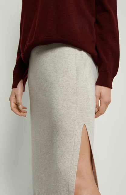 Long Wool Cashmere Skirt In Oatmeal on model waist detail - Prngle of Scotland